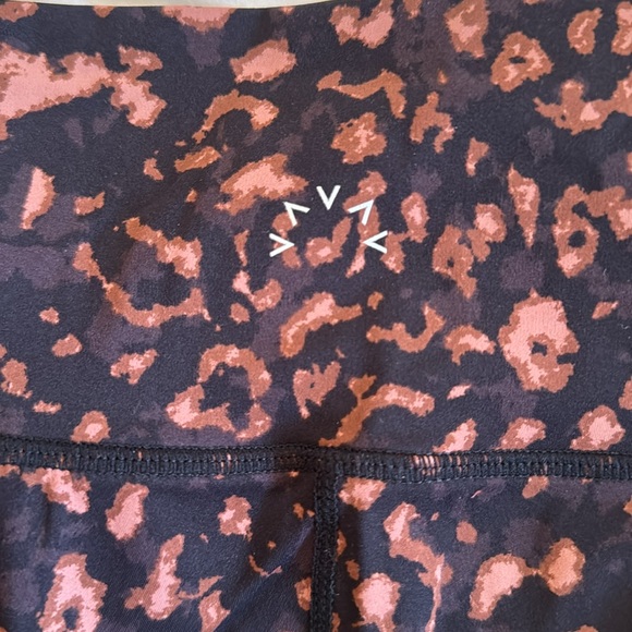 VARLEY Luna High Rise 7/8 textured animal print black brown orange size Medium - Picture 8 of 8